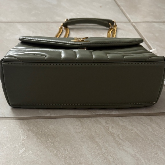 Inspired Handbag Green Quilted Shoulder Bag - Picture 11 of 11